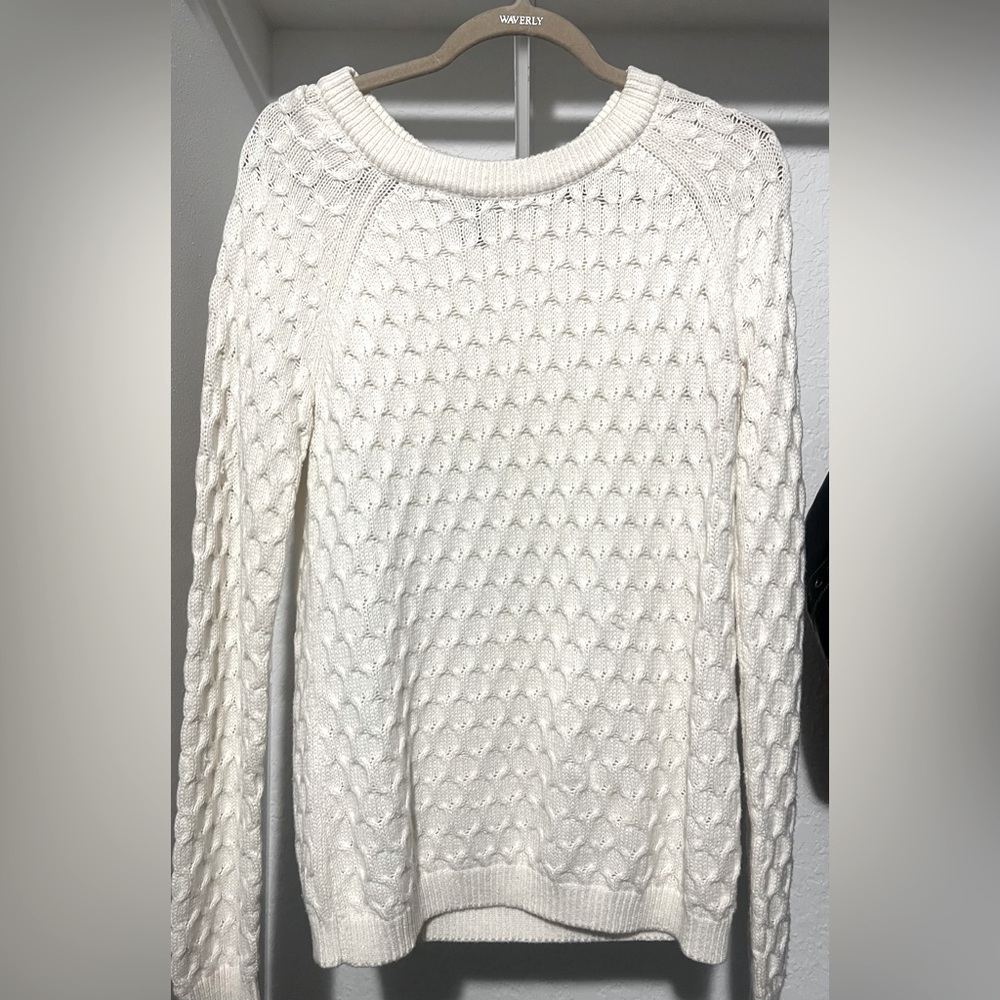 Off white Old Navy sweater size large